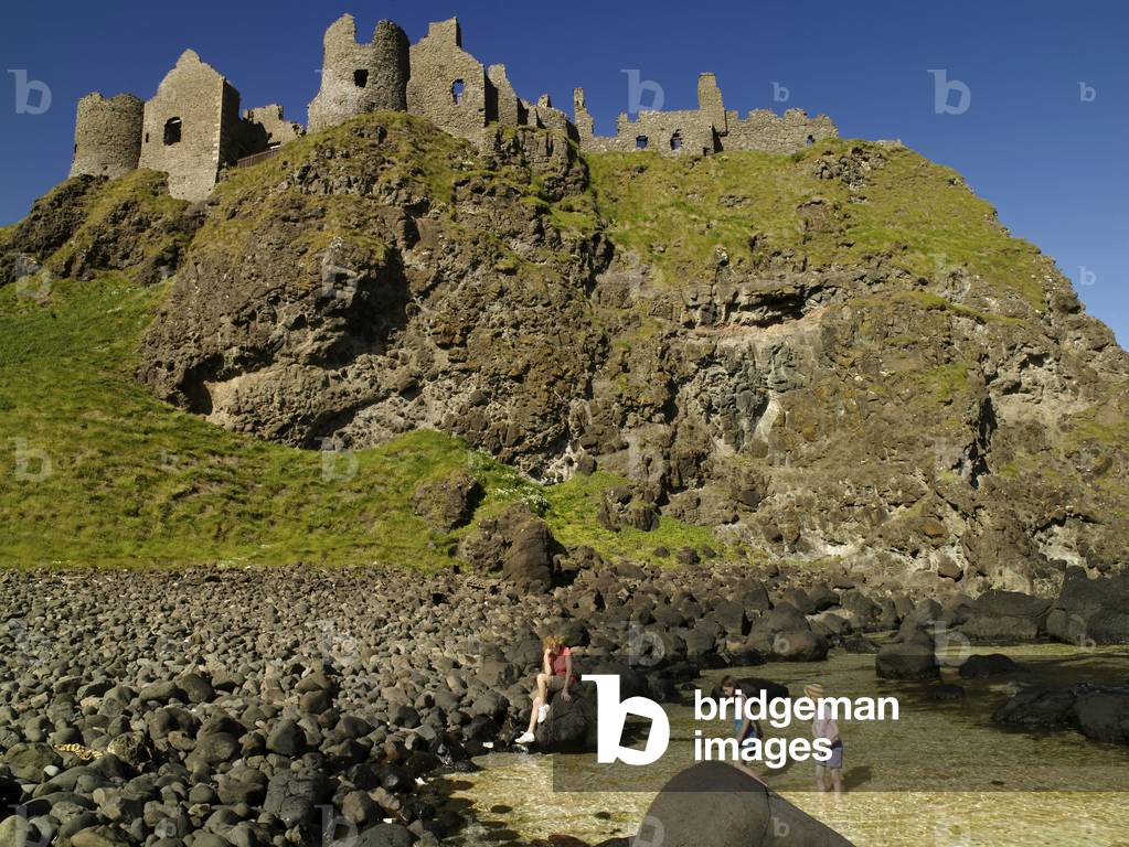 Dunluce Castle, County Antrim, Northern Ireland; Castle On A Cliff At The Waterfront (photo)