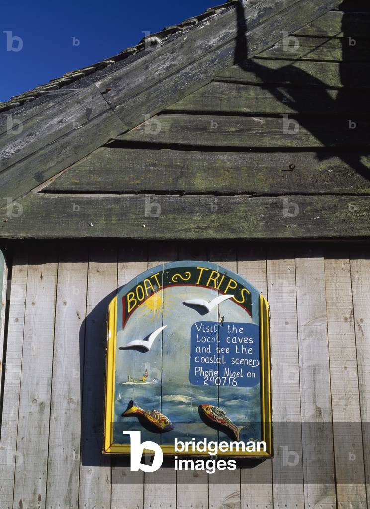 Wooden Building, Boat Trips, Cadewith, UK (photo)