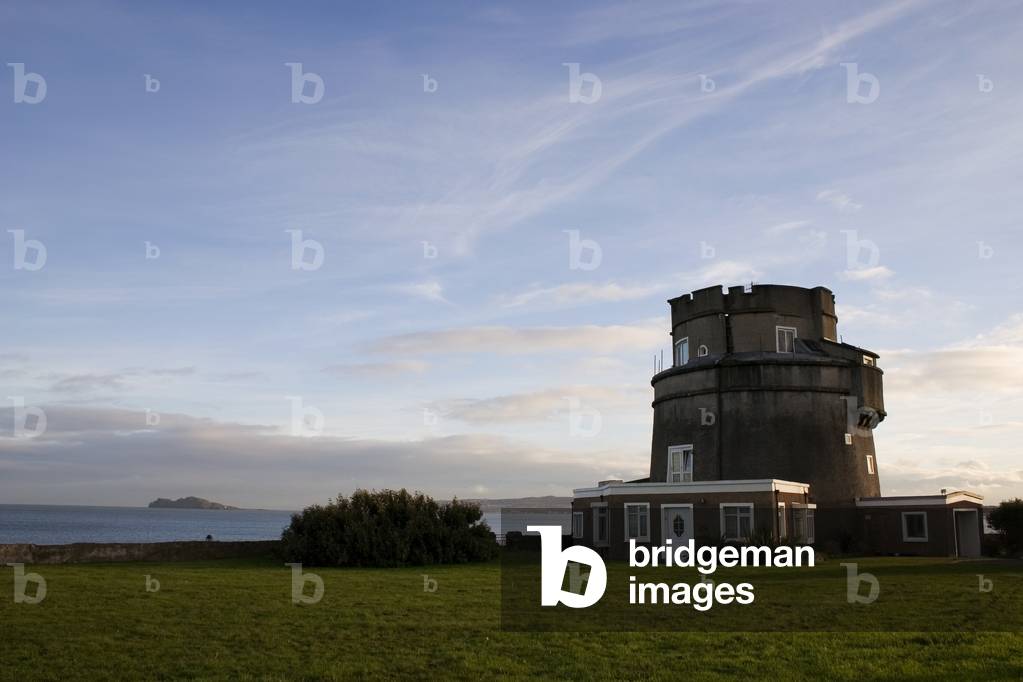 Martello Tower, Ireland; Tower Near The Water (photo)