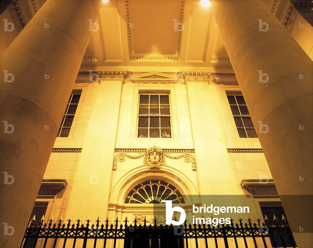 The Custom House, Dublin, Ireland, Main Entrance (photo)