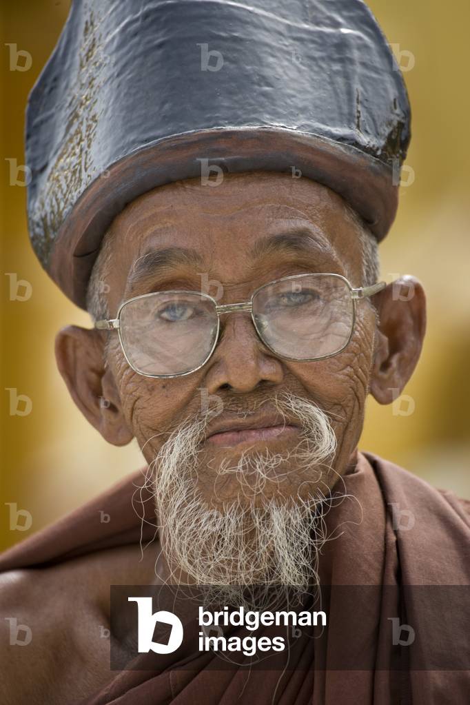 Priest At the Shwedagon Pagoda, Rangoon, Myanmar (photo)