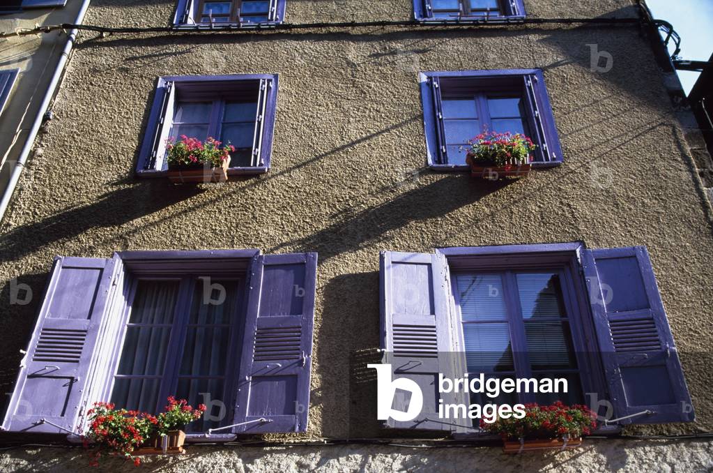 Building Exterior with Purple Window Shutters, Le Puy-En Velay, Auvergne, France (photo)