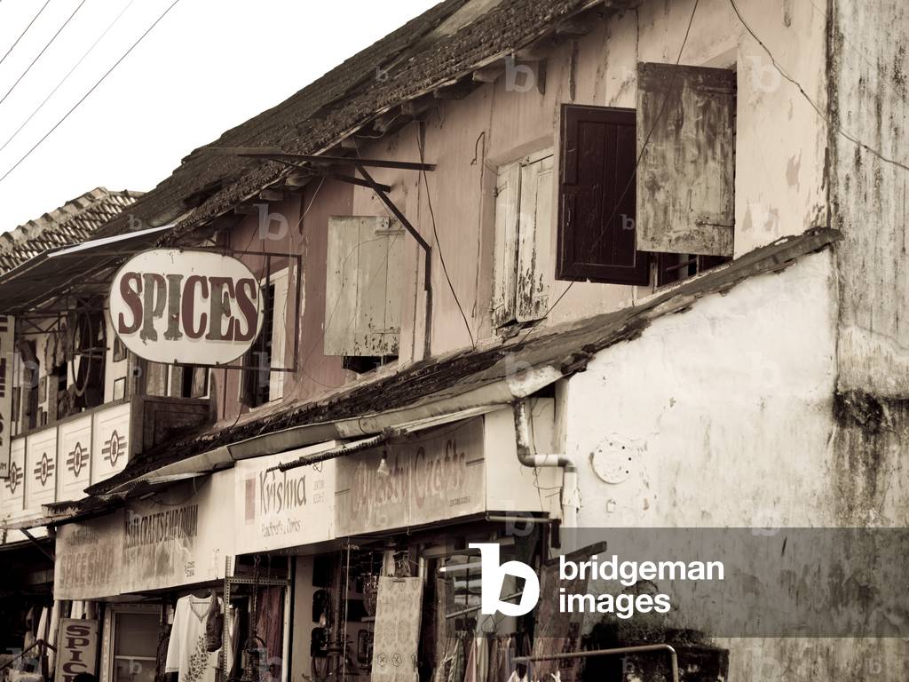 Run down Shop Fronts, Jewtown, Cochin, Kerala, India (photo)