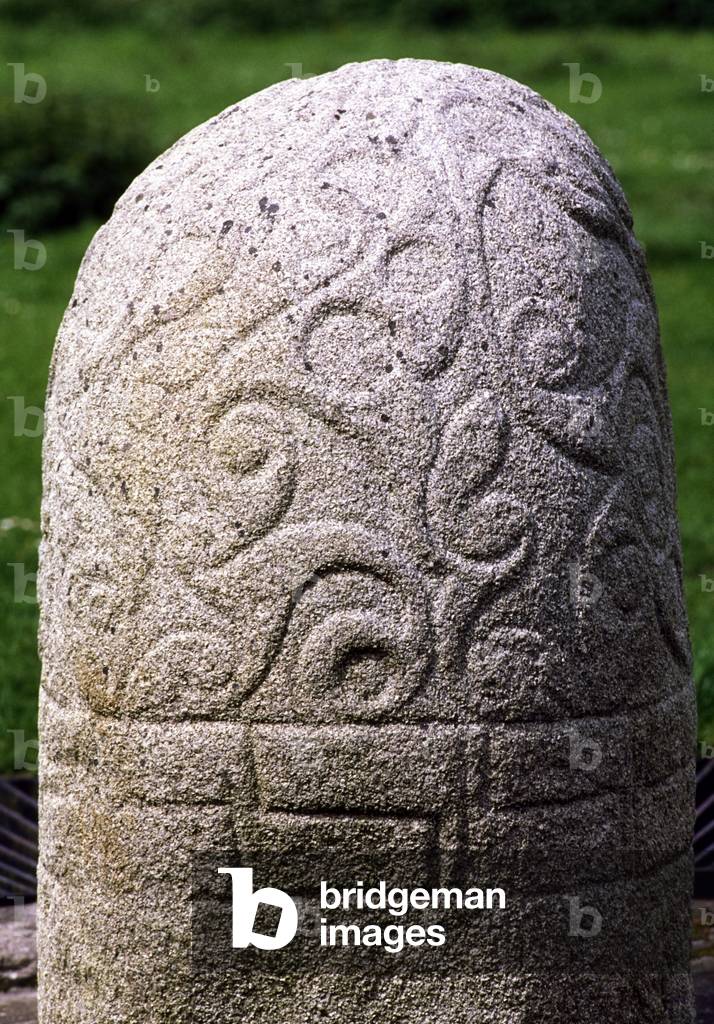 Turoe Stone, Co Galway, Ireland (photo)