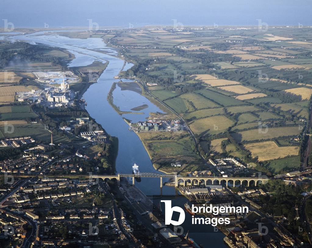 Drogheda, Co Louth, Ireland; Aerial View Of A Town And Estuary Of The River Boyne (photo)
