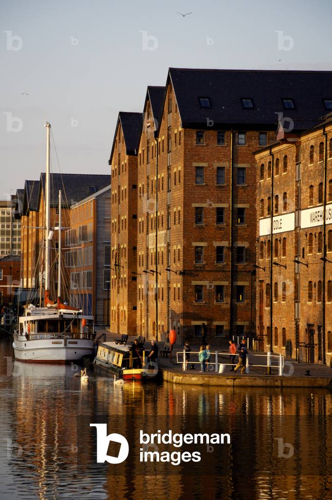 Gloucester docks, Gloucester, England, UK  (photo)