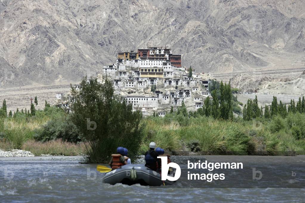 Rafting down the Indus River, Indus Valley, Ladakh, India (photo)