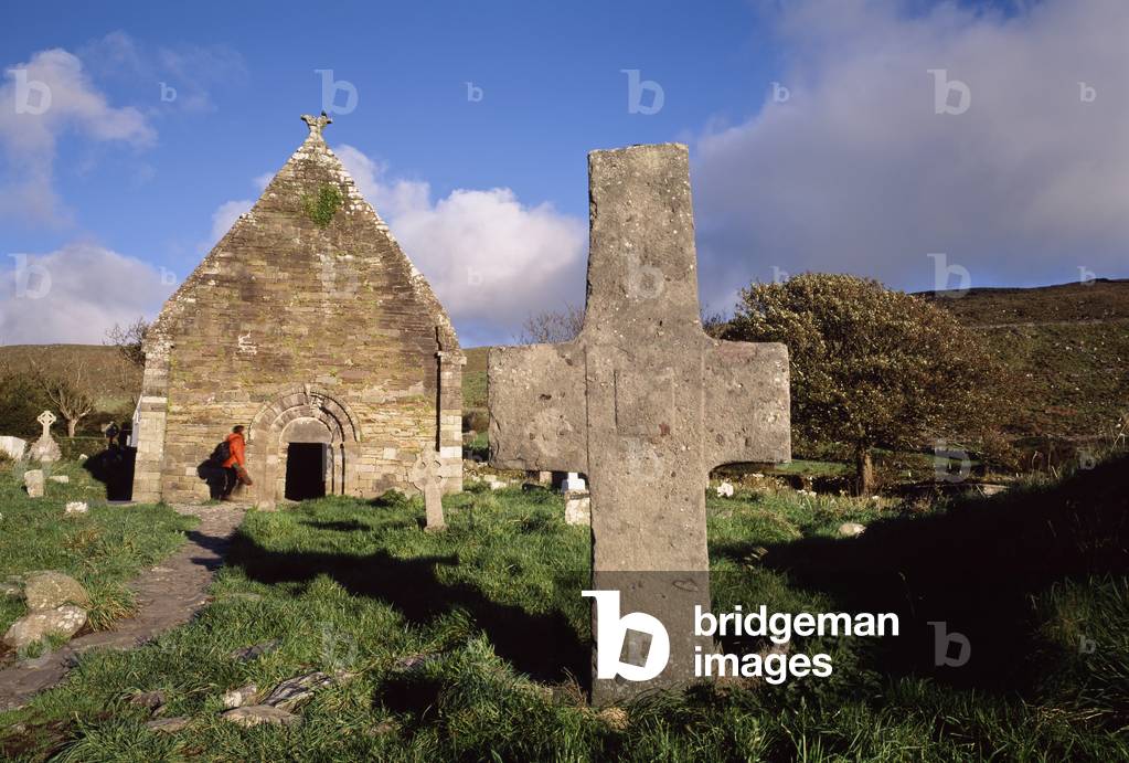 Ancient Abbeys, Romaneque Doorway And Cross, Kilmalkedar Dingle Co Kerry (photo)