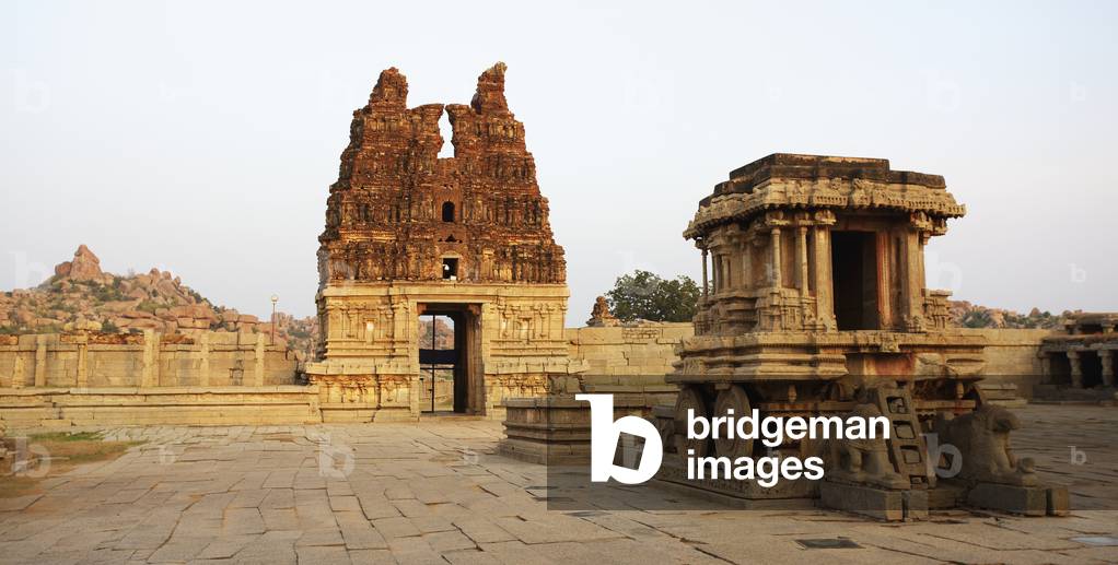 Vijayanagara ruins, Vittala Temple, Hampi, Karnataka, India (photo)