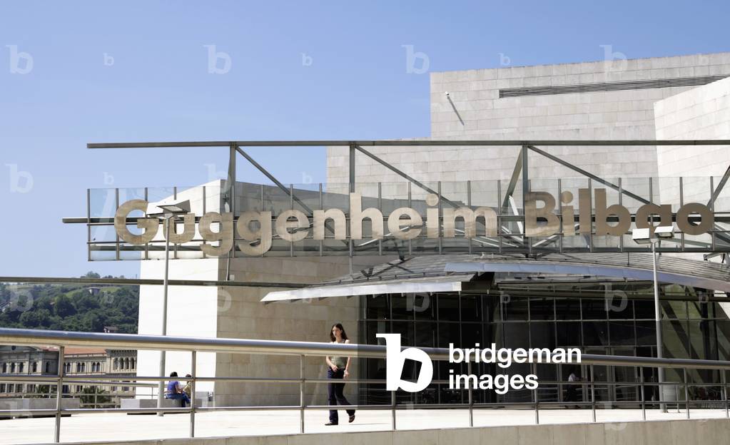 The Guggenheim Art Museum Entrance (photo)