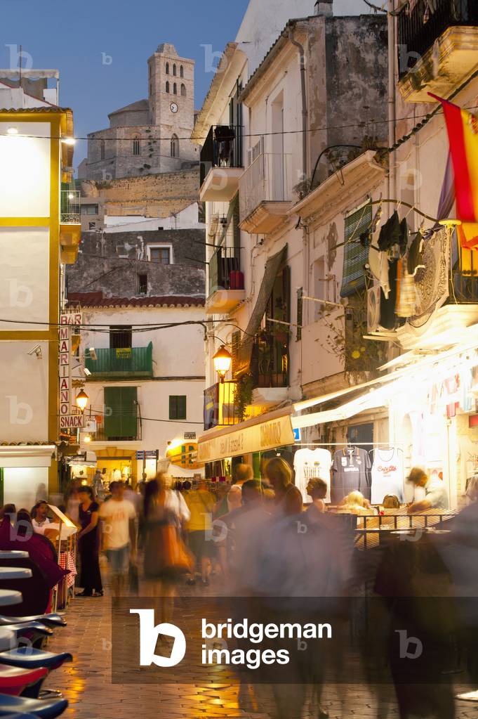 Spain, Ibiza, Street at dusk, Ibiza Town (photo)