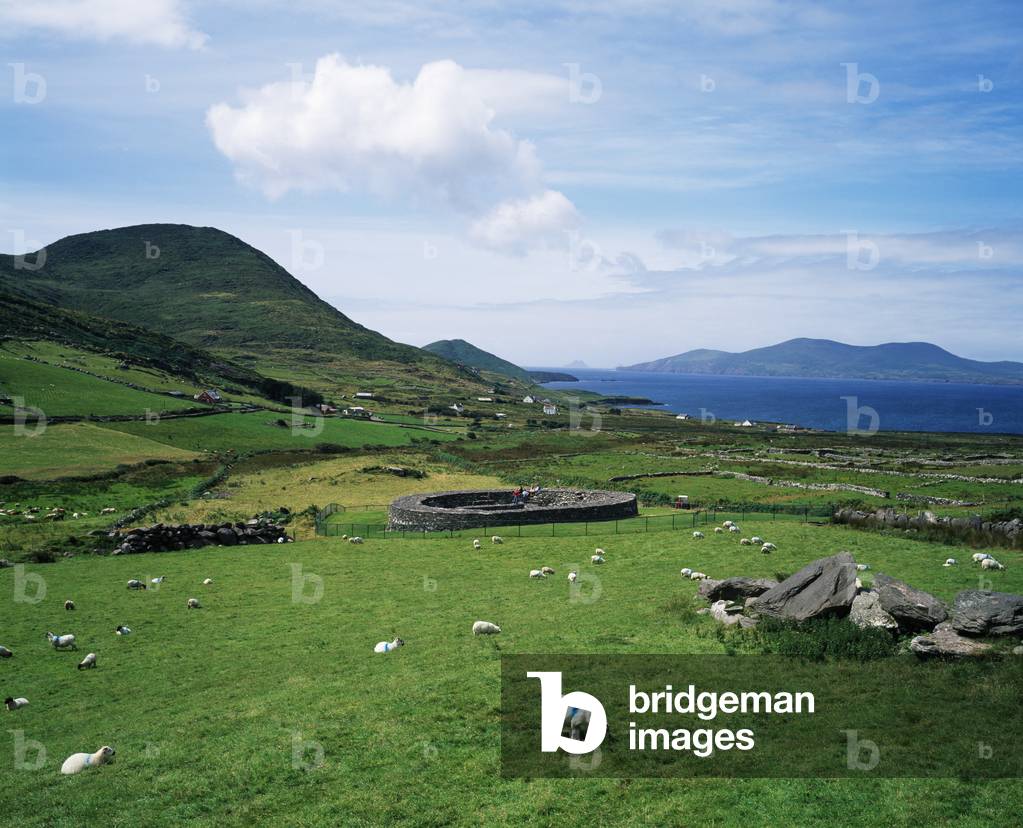 Ringfort Near Waterville, County Kerry, Ireland (photo)
