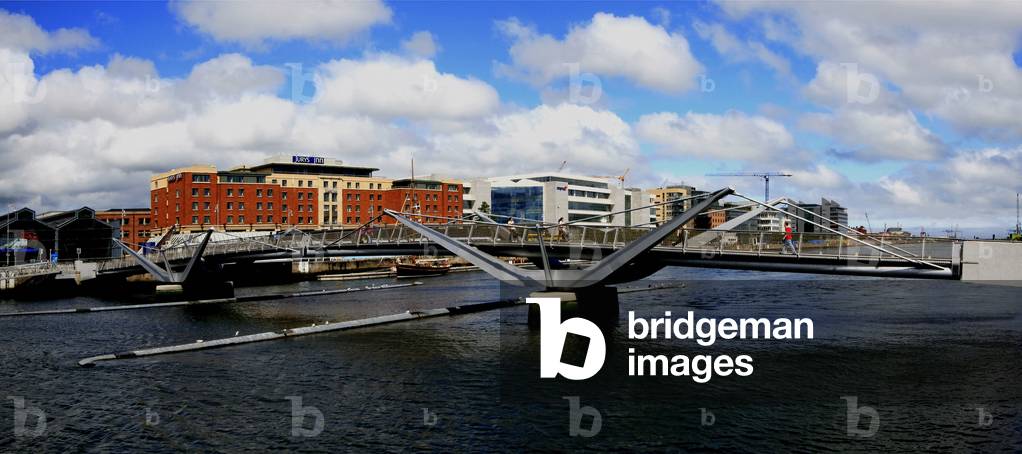 Dublin City, County Dublin, Ireland; Cityscape With Bridge (photo)