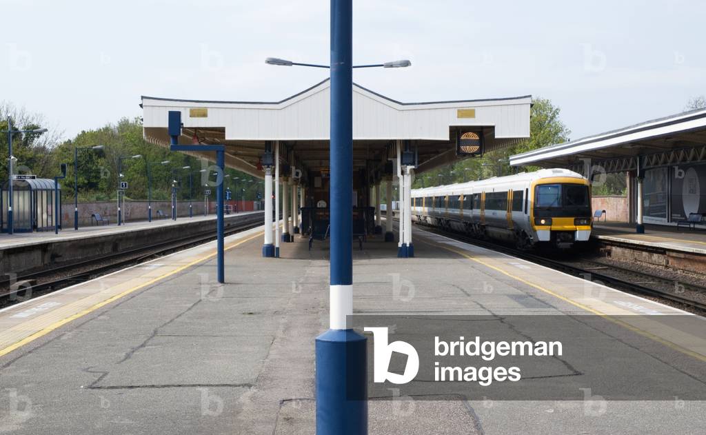 UK, Surrey, Train station, Coulsdon south (photo)
