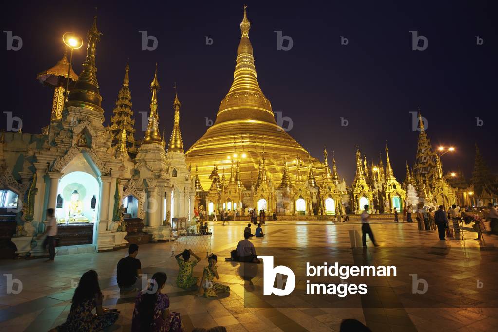 Shwedagon Pagoda, Rangoon, Burma (photo)