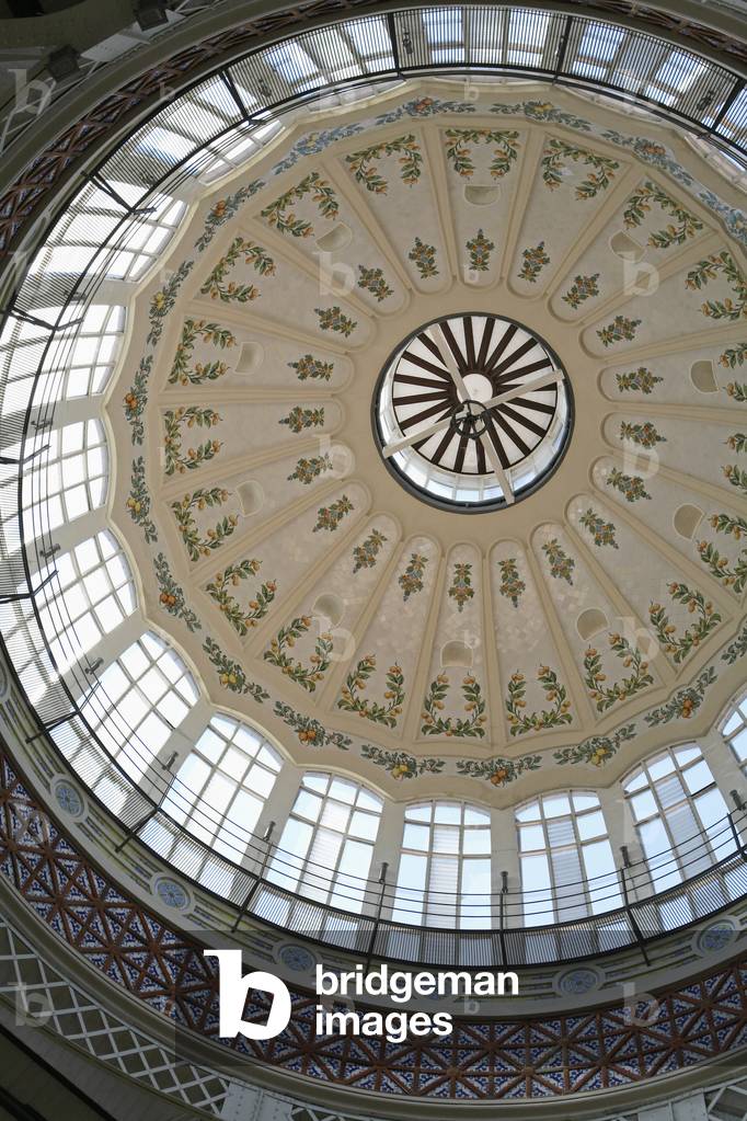 Dome of The Mercado Central (photo)