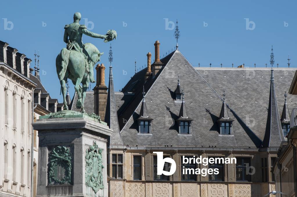 Grand Ducal Palace and an equestrian statue, Luxembourg City, Luxembourg (photo)