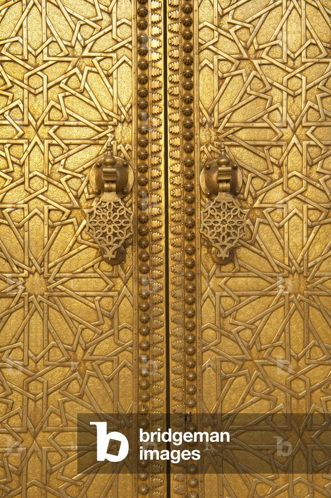 Morocco, Detail of small entrance door to Royal Palace, Fez (photo)
