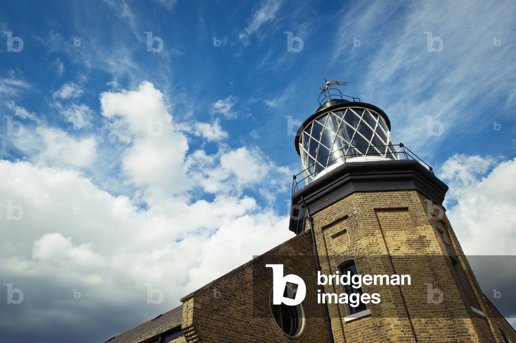 Lighthouse in Docklands, London, UK  (photo)