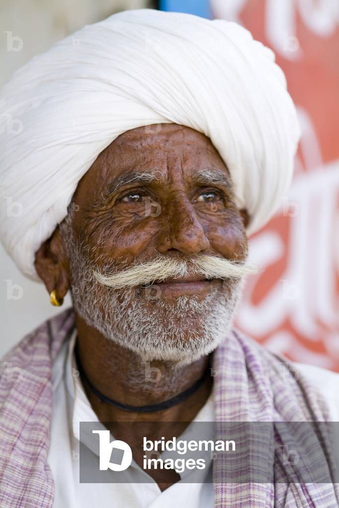 Old Hindu Man with Turban in Small Village of Charu, Near Ranthambore, Rajasthan, India (photo)