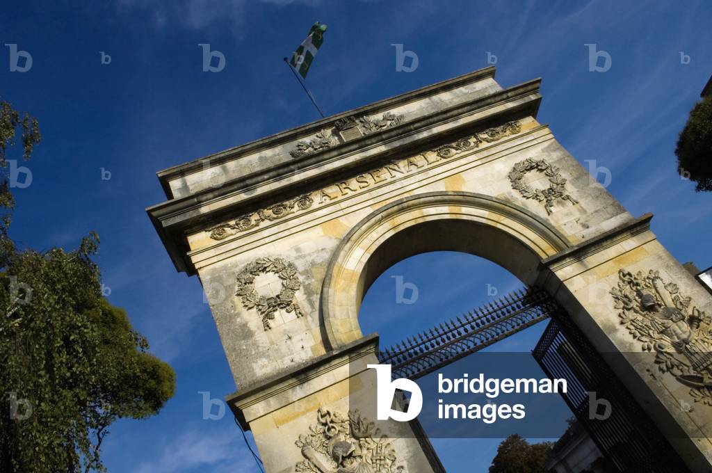 France, Poitou-Charentes, Grand gateway to Boatyard and Arsenal, Rochefort (photo)