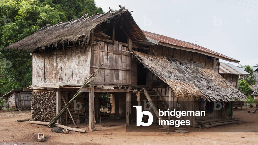Lanten woven bamboo home, Luang Namtha, Laos (photo)