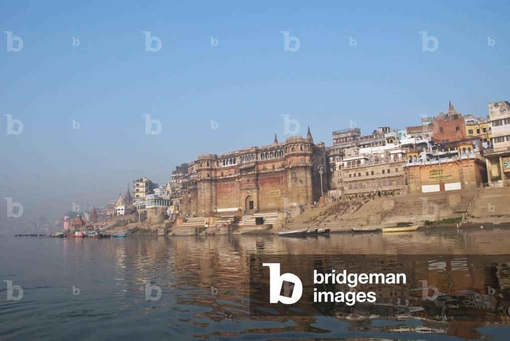 View of Varanasi Ghats at dawn, Varanasi, Uttar Pradesh, India (photo)