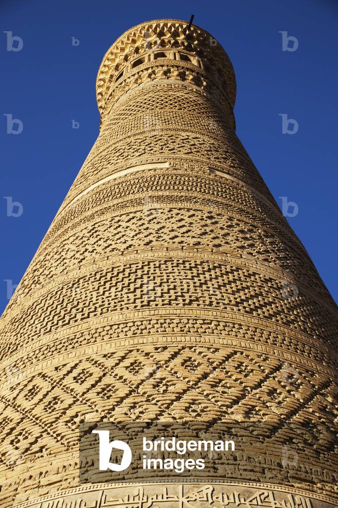 Kalon minaret, Poi Kalon complex, Old Town, Bukhara, Uzbekistan (photo)