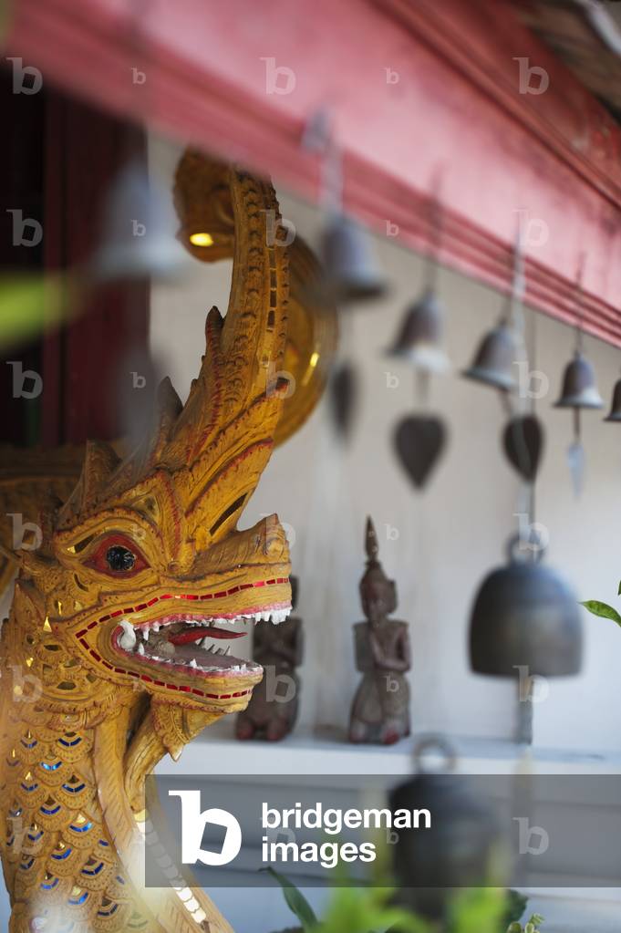 Doi Kham Buddhist Temple, Chiang Mai, Thailand (photo)