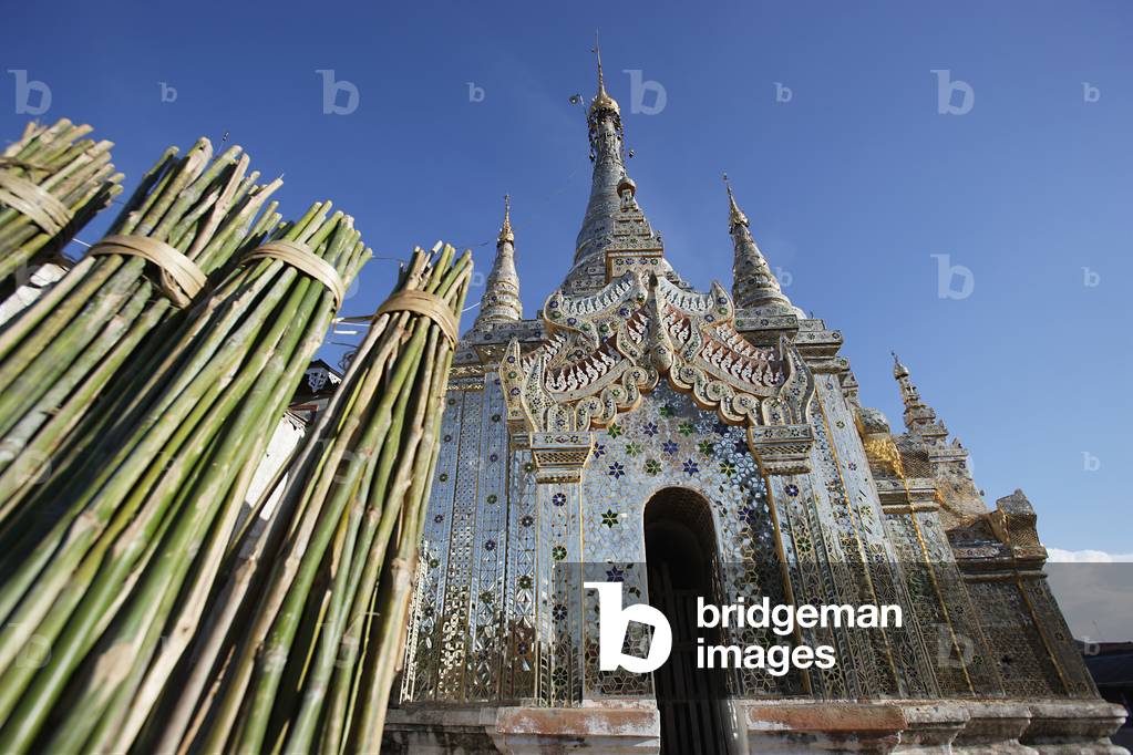 Buddhist temple in Taunggyi, Shan State, Myanmar (photo)
