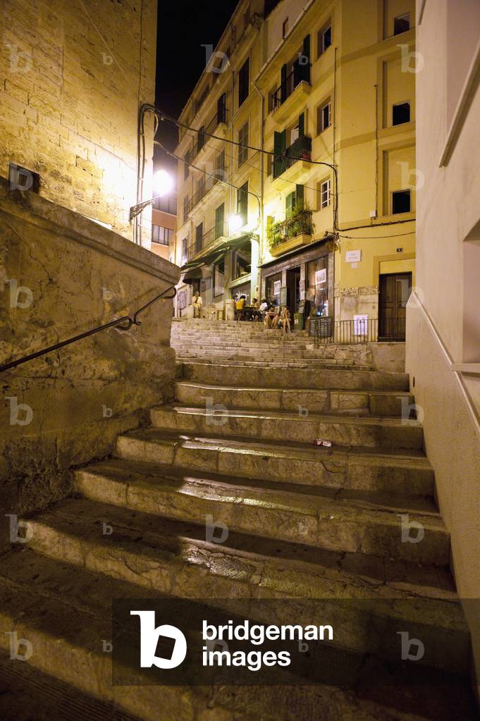 Spain, Majorca, Steps in alley at night, Palma (photo)