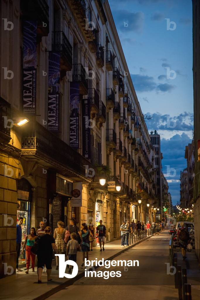 Street in Barcelona's Old Quarter, Barcelona, Catalonia, Spain (photo)