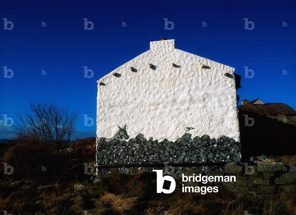 Donegal, Co Donegal, Ireland, Traditional Thatched Cottage With Donkey And Bird Wall Mural In Ballyhoorisky (photo)