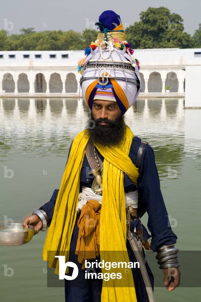 Bangla Shib Gurudwara, Sika Great Temple, colourful Sika, Hindu Religious Man, New Delhi, India (photo)