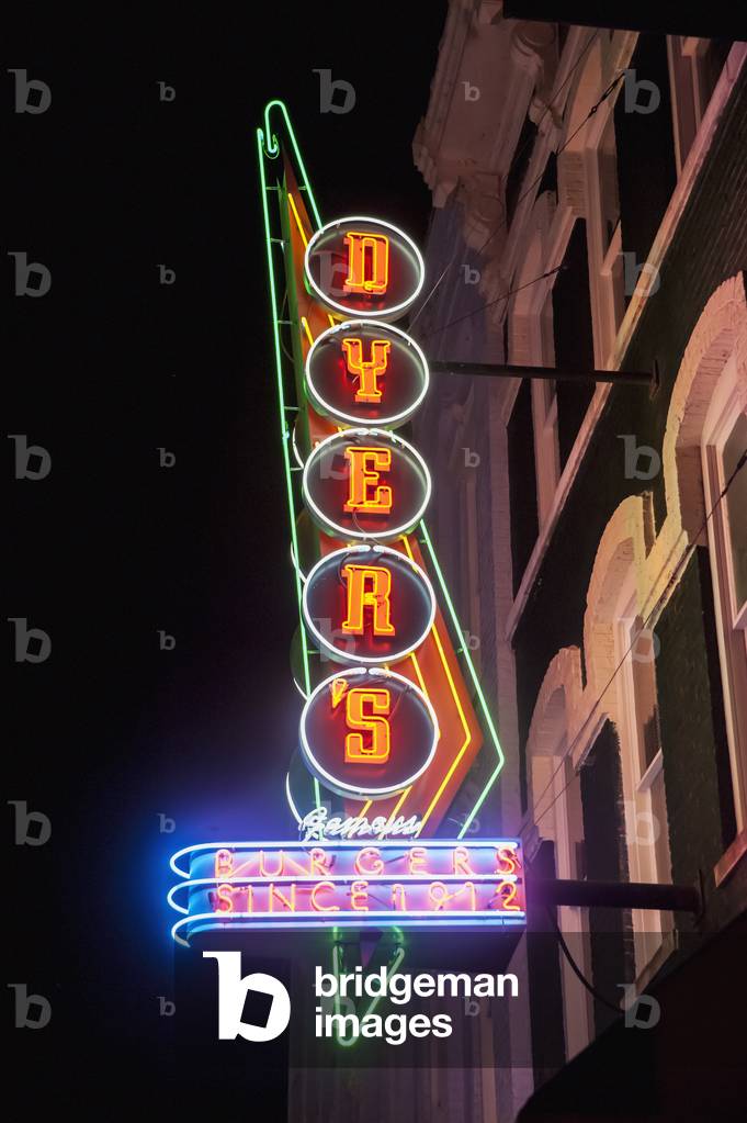 USA, Tennessee, Beale Street, Memphis, Dyers Dinner neon (photo)