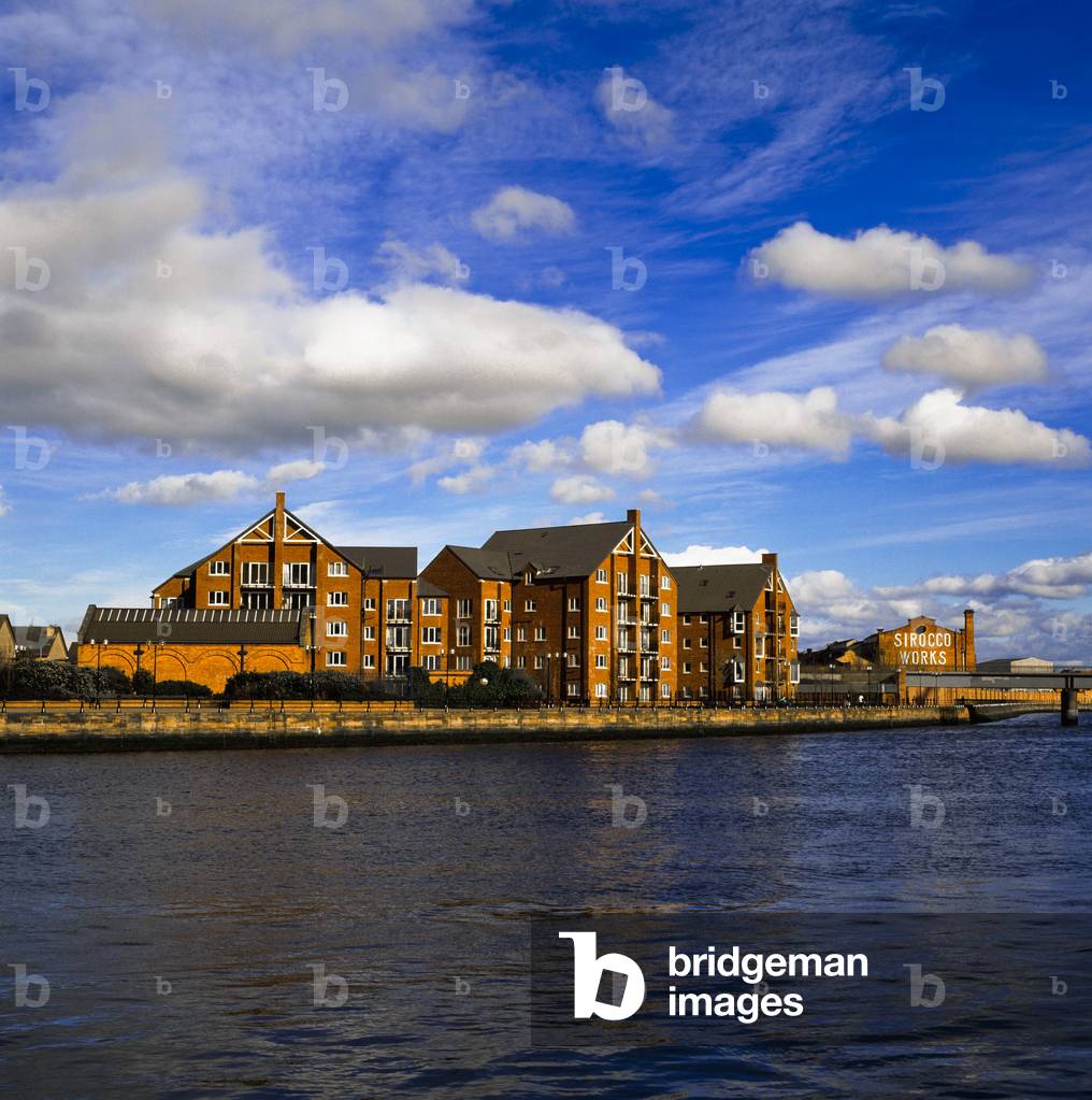Belfast, Co Antrim, Northern Ireland, New Apartment Development On River Lagan (photo)