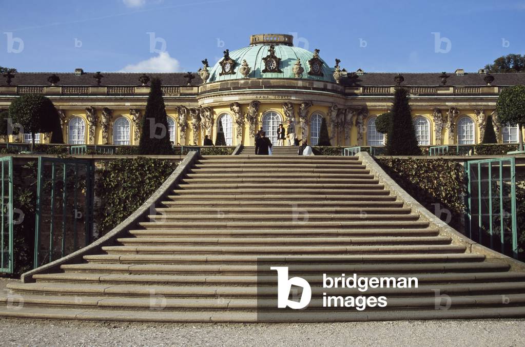 Schloss Sanssouci Palace, near Berlin, Germany (photo)