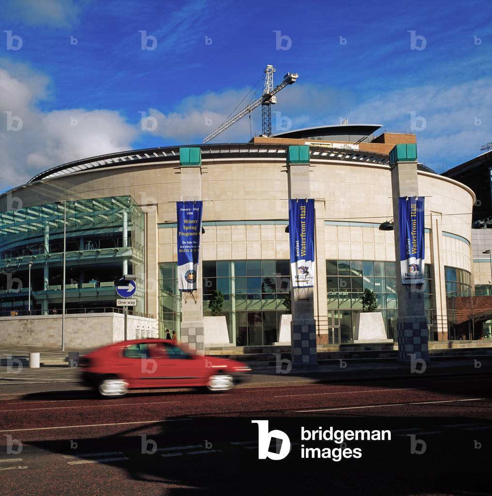 Waterfront Hall, Belfast, Ireland (photo)
