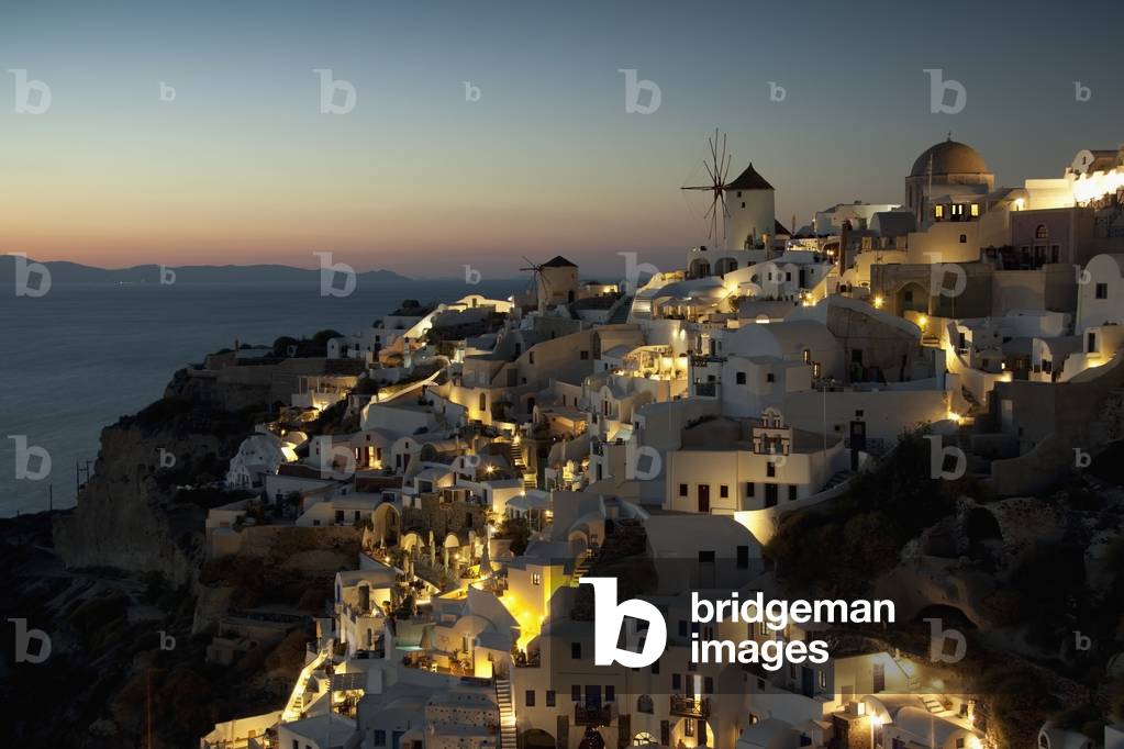 Greece, View of Greek town, Oia (photo)