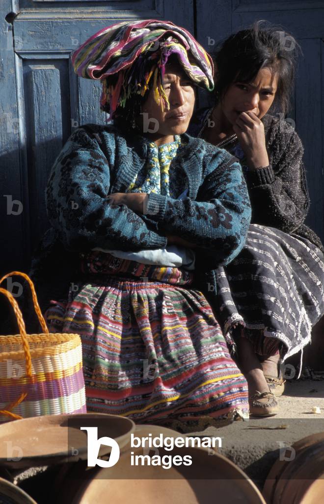 Woman Selling Earthenware (photo)