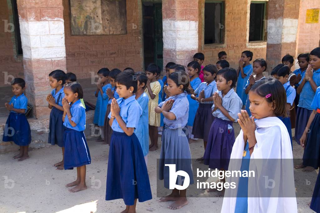 Rinawey Upper Primary School, Young Girls in Uniform Praying, Jaipur, Rajasthan, India (photo)