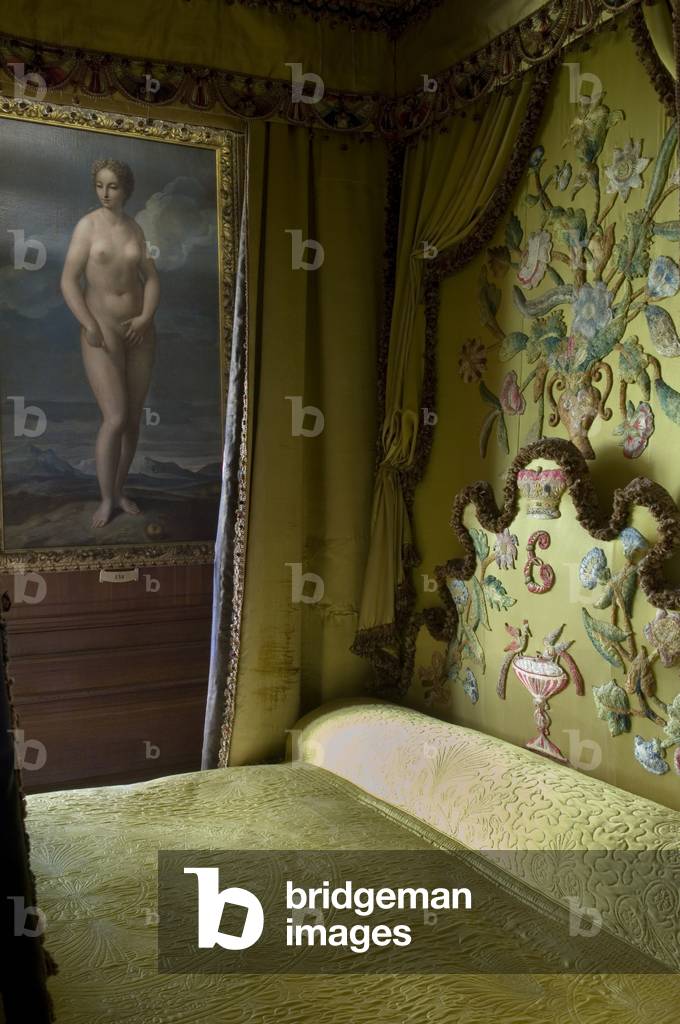 The black and yellow bedroom, Burghley House, Stamford, Lincolnshire, England (photo)