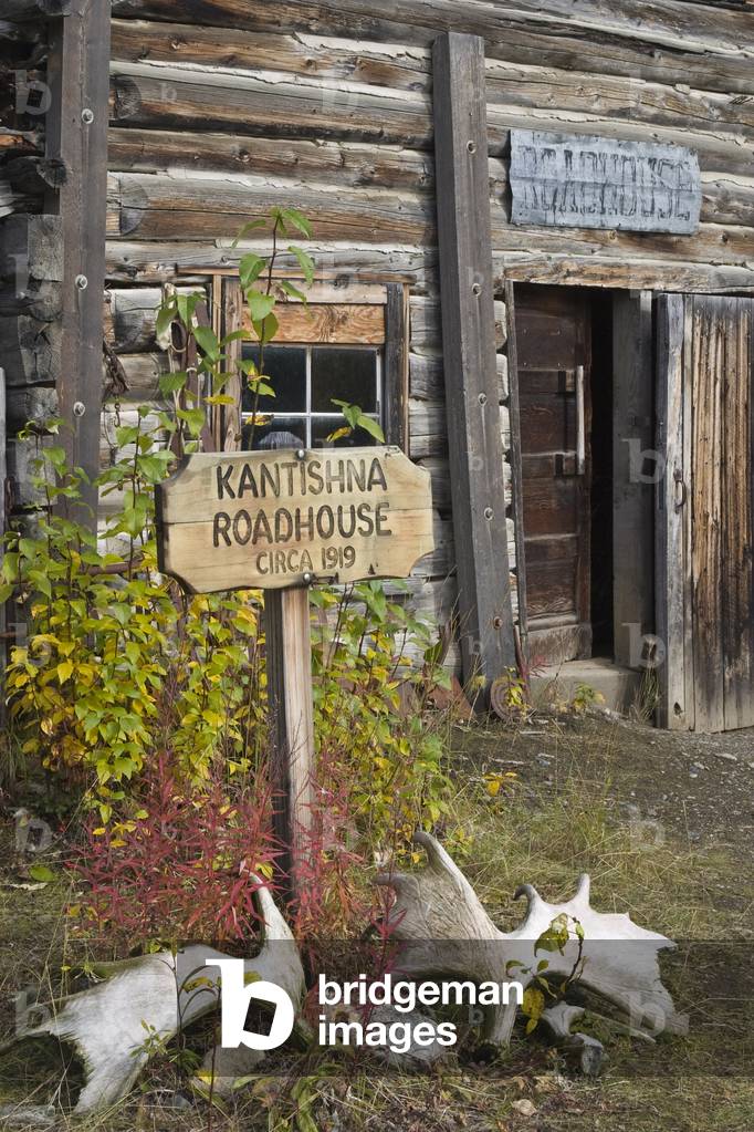 The Original Kantishna Roadhouse, Denali National Park And Preserve, Interior Alaska, Autumn (photo)