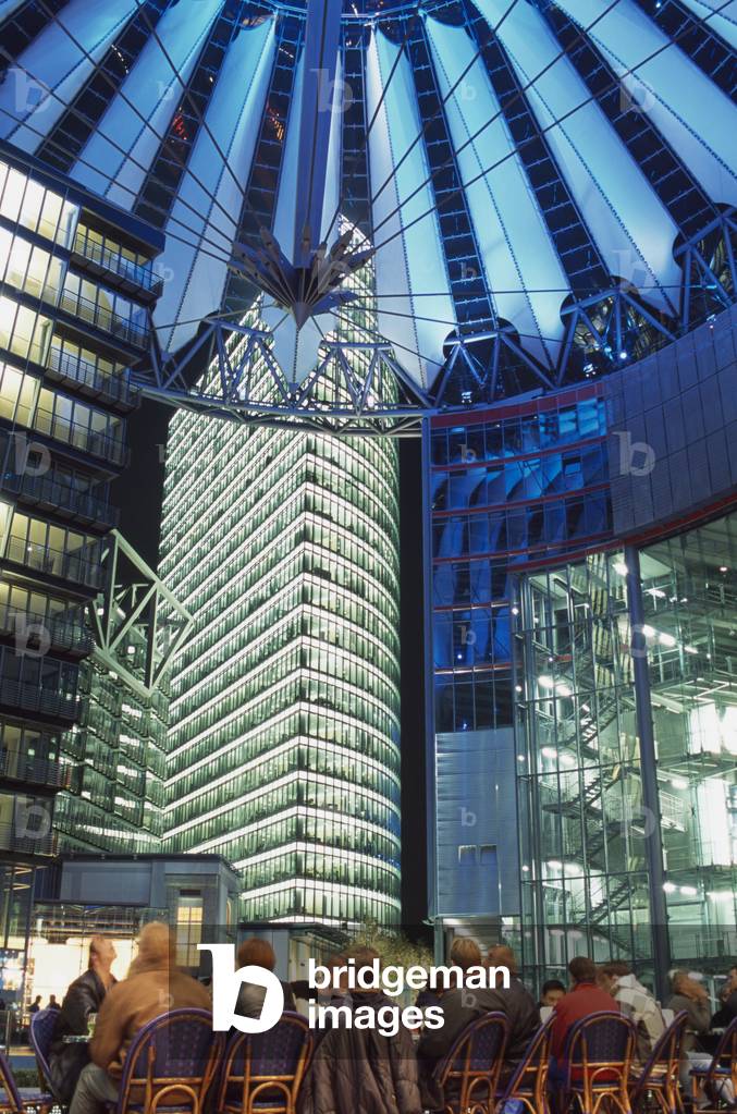 Sony Centre at Night (photo)