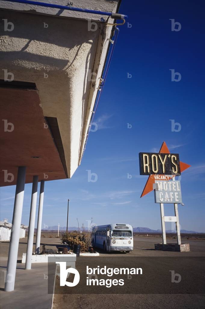 Roys Gas Station, Route 66 (photo)
