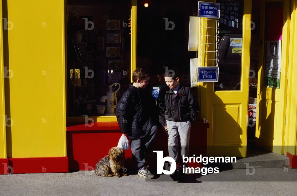 Ireland, Traditional Shops, Macs Newsagents (photo)