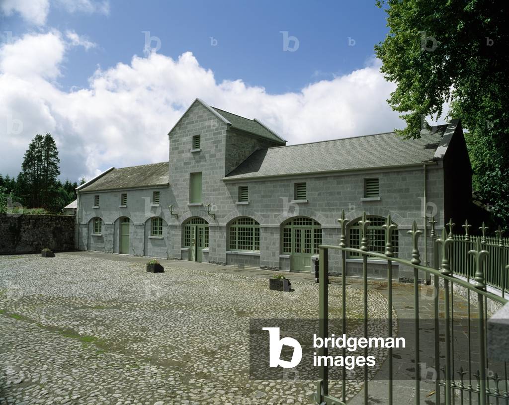 Building, Ireland (photo)