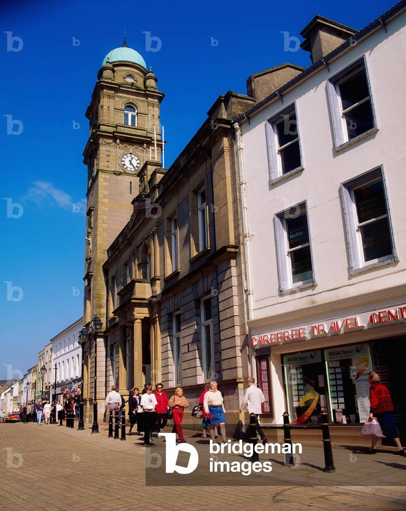 Enniskillen, Co Fermanagh, Northern Ireland, High Street And Town Hall (photo)