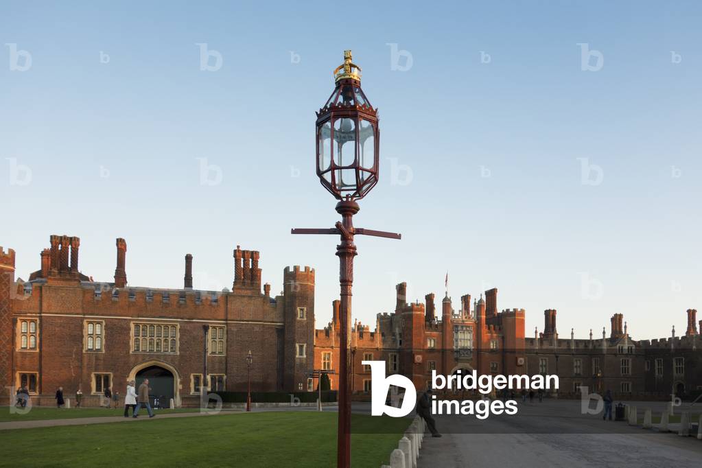 Hampton Court Palace, London, England, UK  (photo)