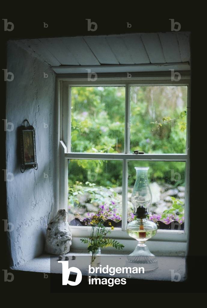 Traditional Cottage; Window Of A Cottage (photo)